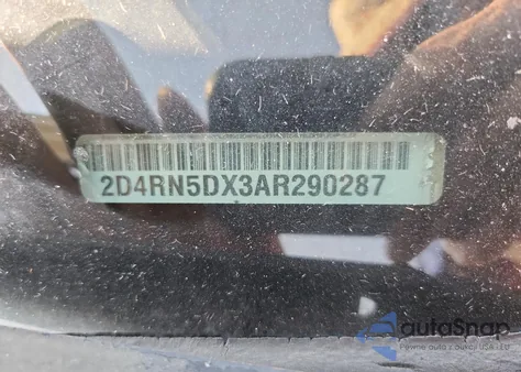 2010 Dodge Grand Caravan Sxt z USA, uszkodzony, nr VIN 2D4RN5DX3AR290287